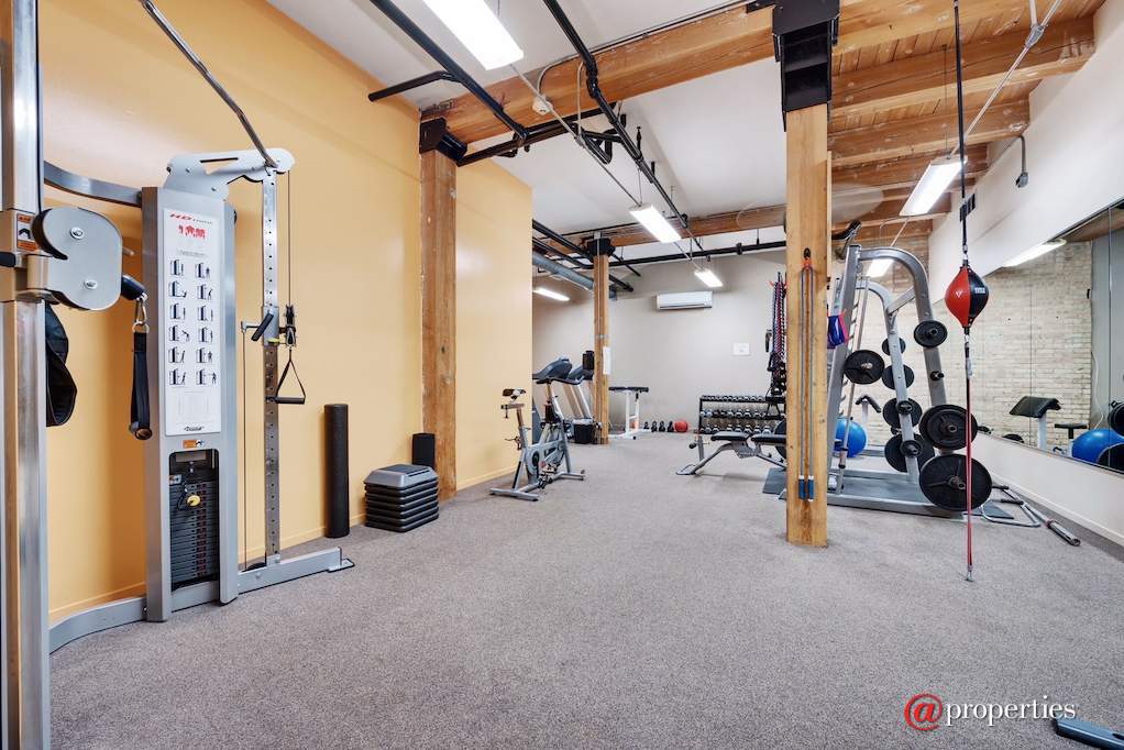 1728 N Damen Avenue #107 Chicago, Illinois 60647 - Image 25