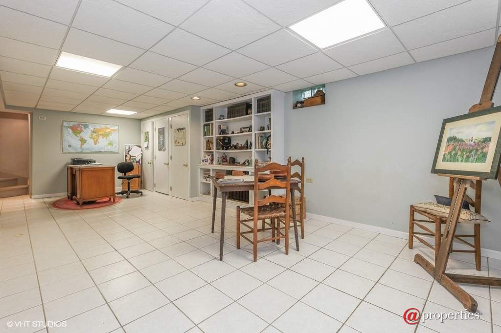 1530 Deerfield Place Highland Park, Illinois 60035 - Recreational Room