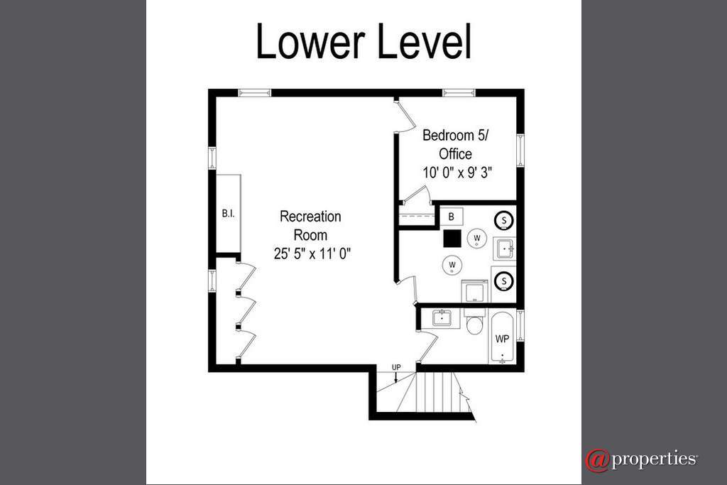 1530 Deerfield Place Highland Park, Illinois 60035 - Floor Plan