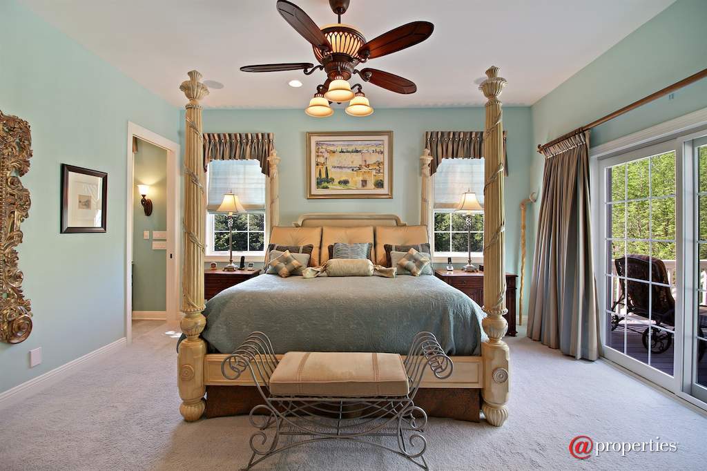 1690 Geneva Club Dr Lake Geneva, Wisconsin 53147 - Master Bedroom