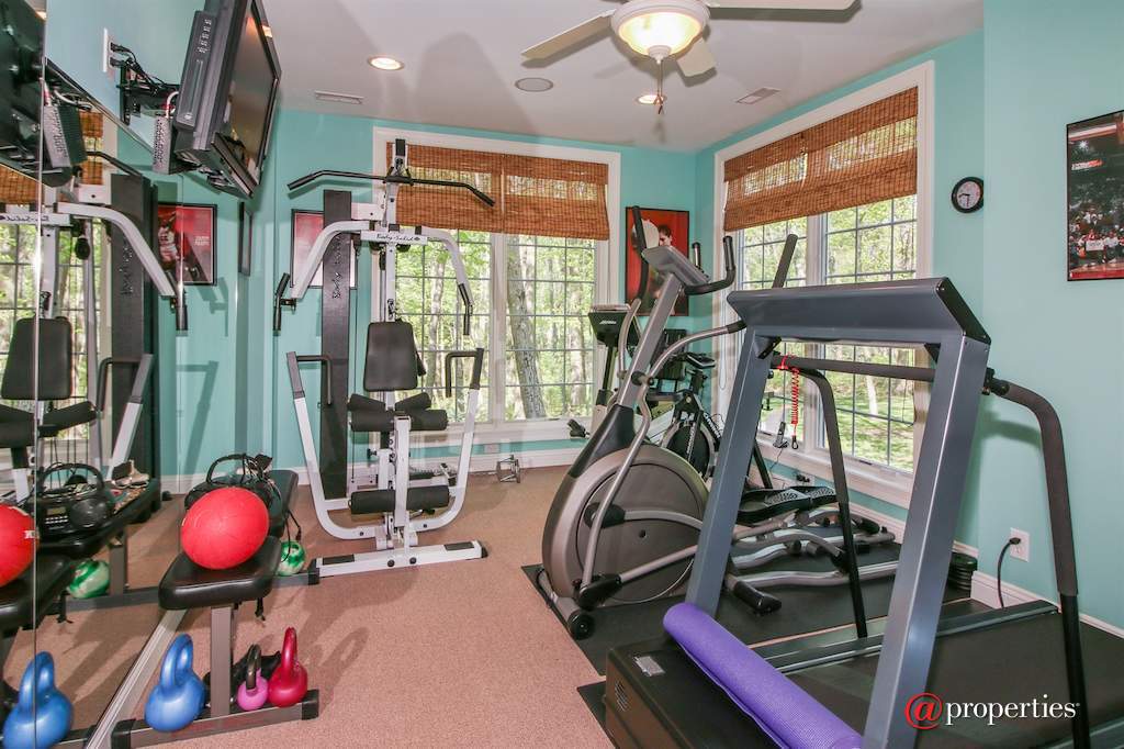 1690 Geneva Club Dr Lake Geneva, Wisconsin 53147 - Gym