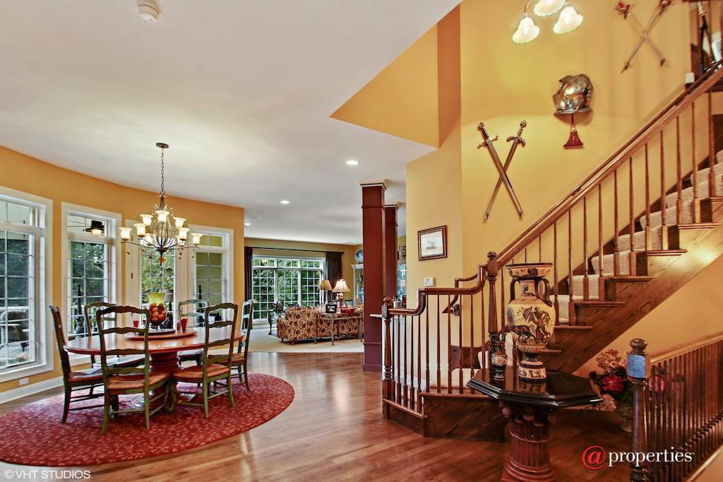 1690 Geneva Club Dr Lake Geneva, Wisconsin 53147 - Casual Dining