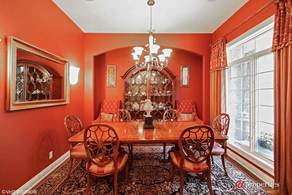 1690 Geneva Club Dr Lake Geneva, Wisconsin 53147 - Dining Room