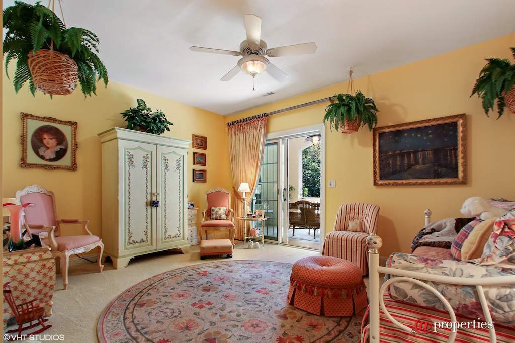 1690 Geneva Club Dr Lake Geneva, Wisconsin 53147 - Bedroom