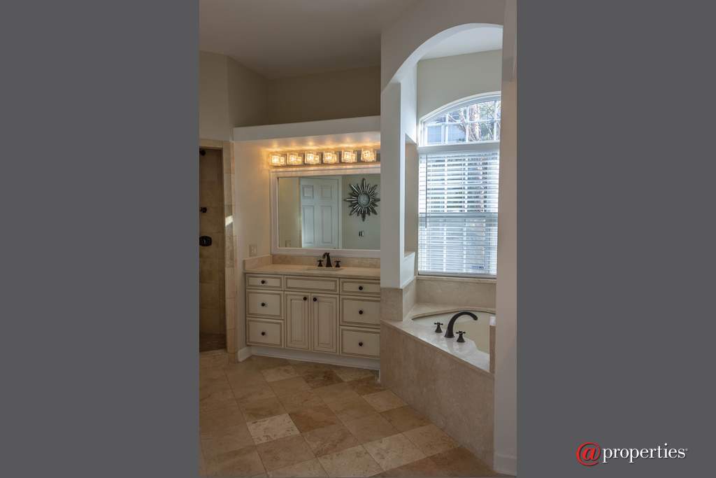 8140 S Boulder Court Long Grove, Illinois 60047 - Bedroom