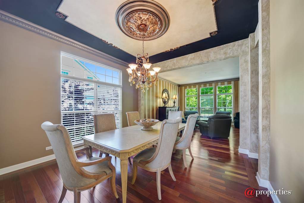 8140 S Boulder Court Long Grove, Illinois 60047 - Dining Room
