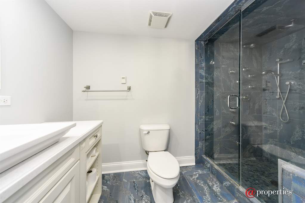 8140 S Boulder Court Long Grove, Illinois 60047 - Pool