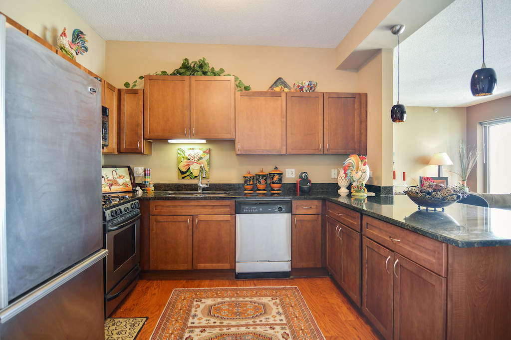 545 N Dearborn Street #3502 Chicago, Illinois 60654 - Kitchen