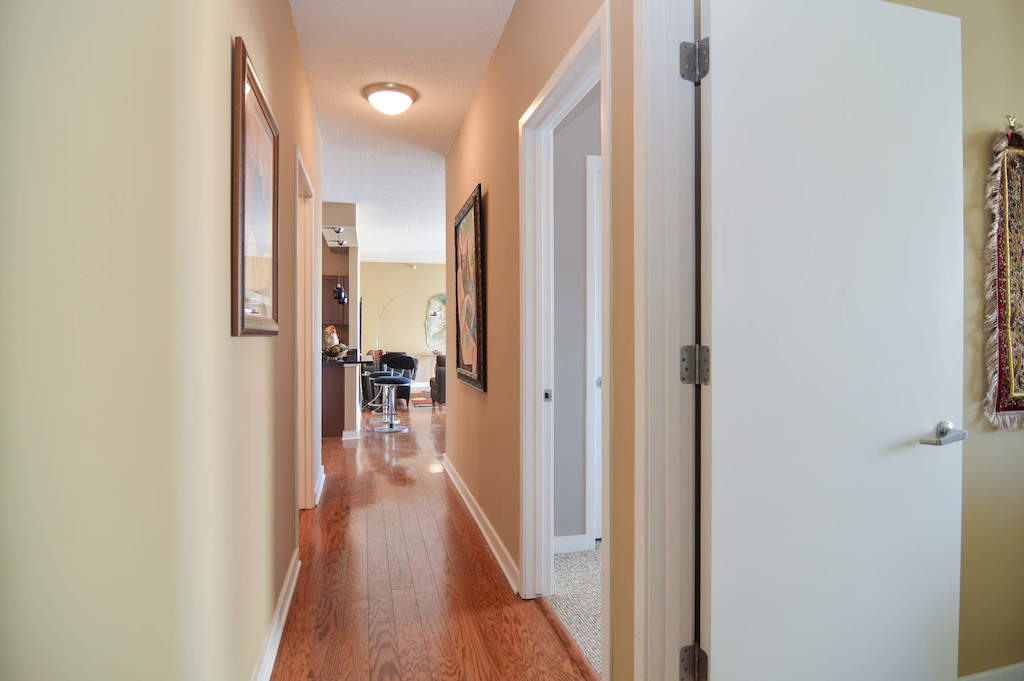 545 N Dearborn Street #3502 Chicago, Illinois 60654 - Hallway