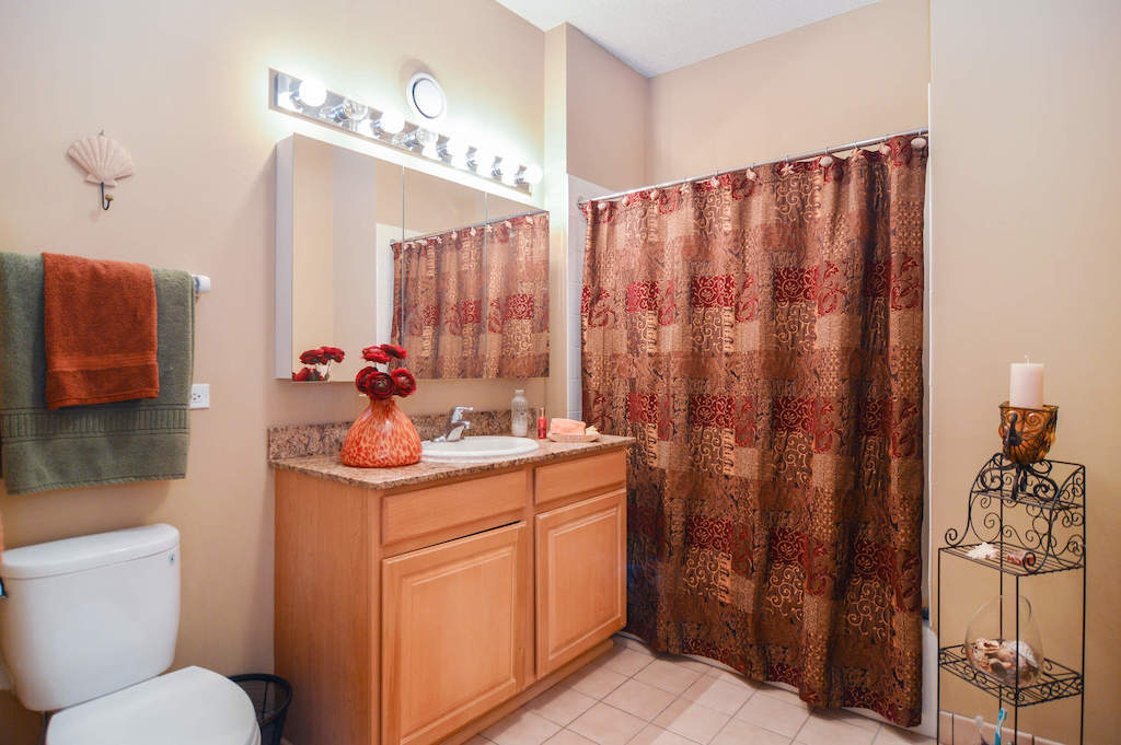 545 N Dearborn Street #3502 Chicago, Illinois 60654 - Bathroom