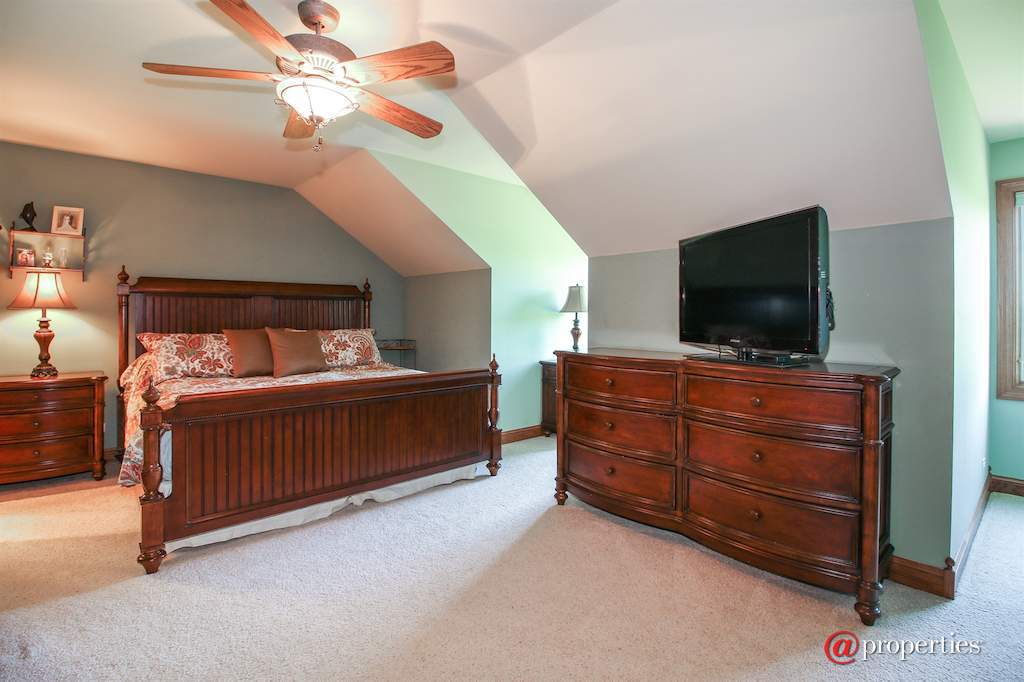 4918 Pioneer Road Mchenry, Illinois 60051 - 5th Bedroom