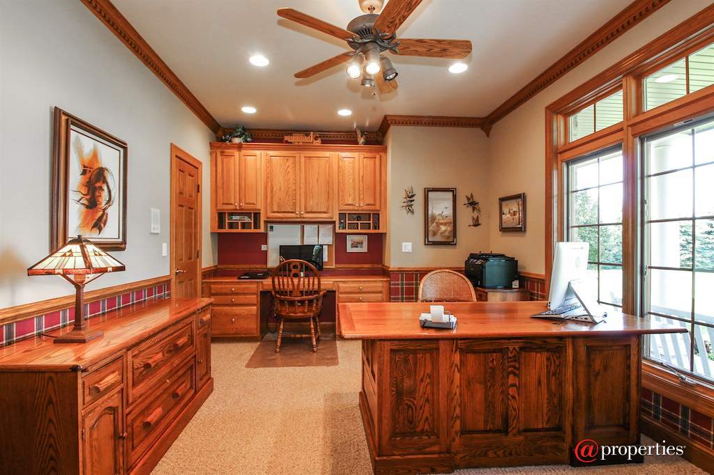 4918 Pioneer Road Mchenry, Illinois 60051 - Office