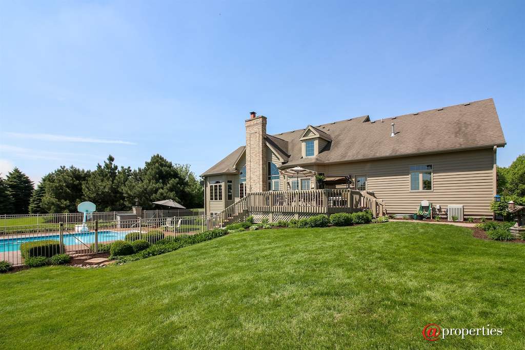 4918 Pioneer Road Mchenry, Illinois 60051 - Rear View
