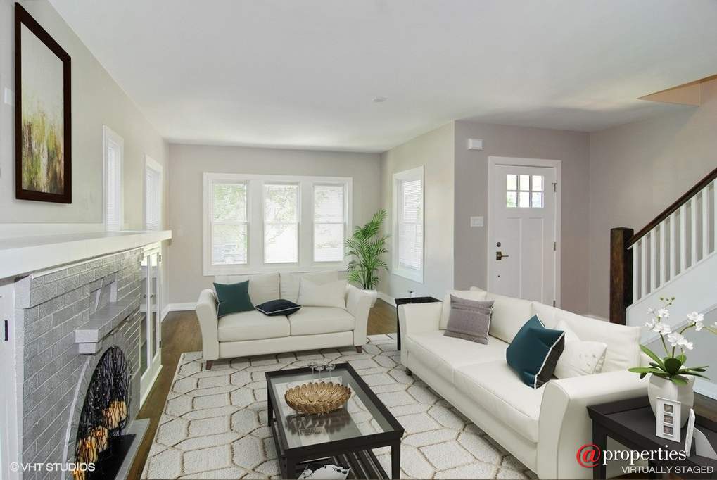 1182 Wisconsin Avenue Oak Park, Illinois 60304 - Living Room