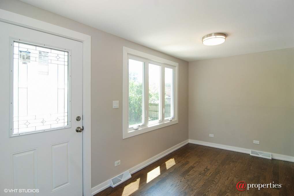 1182 Wisconsin Avenue Oak Park, Illinois 60304 - Bonus Room