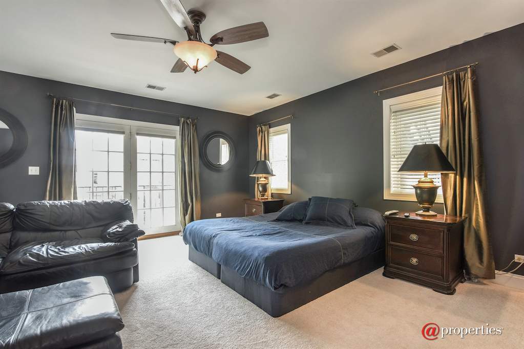 1636 W Huron Street Chicago, Illinois 60622 - Master Bedroom