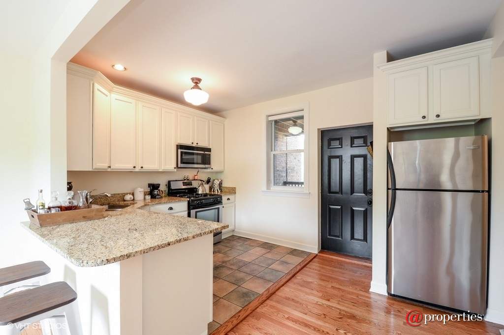 4500 N Sacramento Avenue #1 Chicago, Illinois 60625 - Image 5