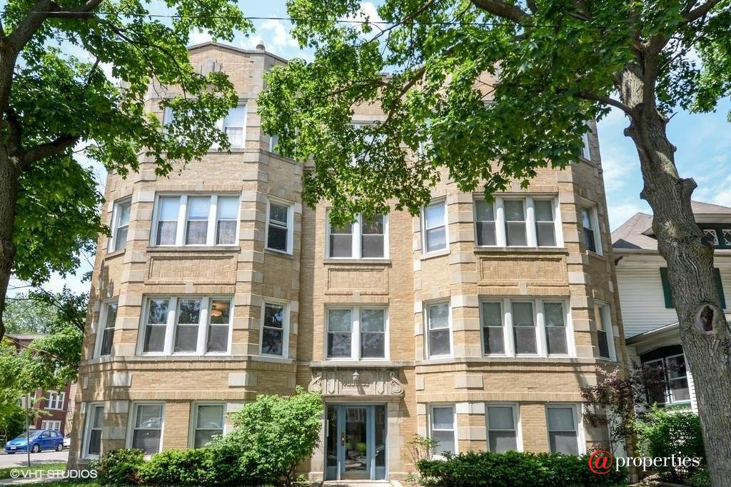 4500 N Sacramento Avenue #1 Chicago, Illinois 60625 - Front View
