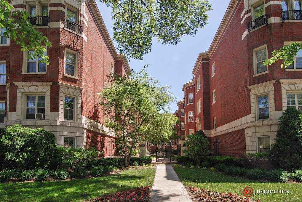 432 S Euclid Avenue #3E Oak Park, Illinois 60302 - Front View