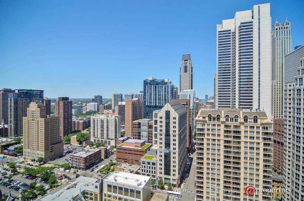 30 E Huron Street #3008 Chicago, Illinois 60611 - City View