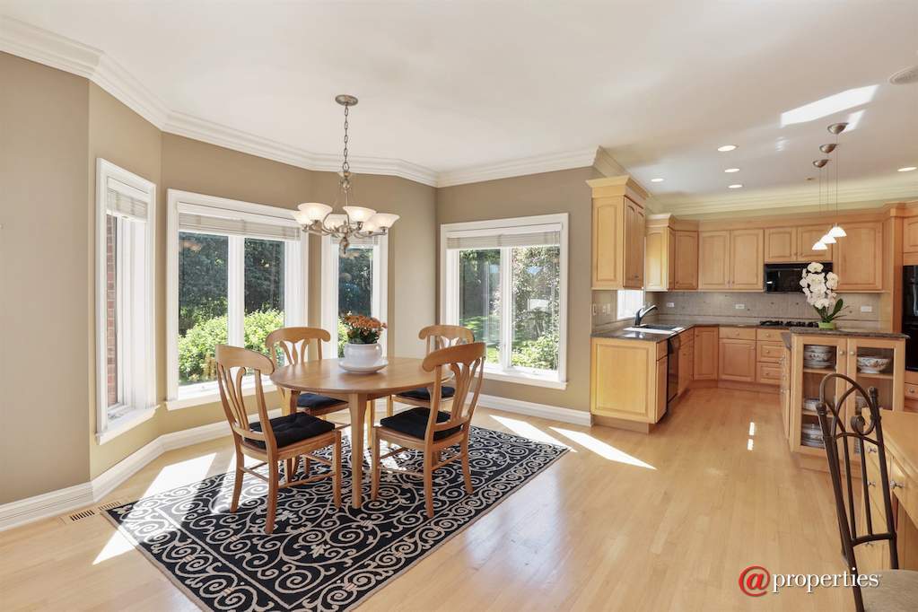 28797 N Sky Crest Drive Ivanhoe, Illinois 60060 - Breakfast Area