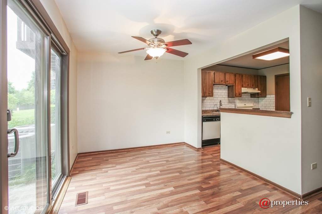 617 Cumberland Trail #BB1 Roselle, Illinois 60172 - Dining Room