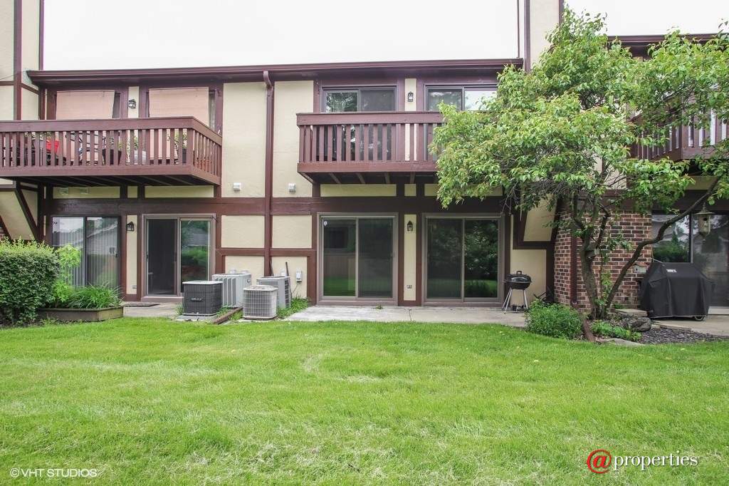 617 Cumberland Trail #BB1 Roselle, Illinois 60172 - Rear View