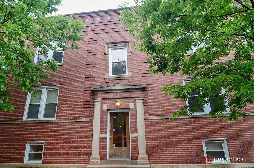 3522 N Racine Avenue #GS Chicago, Illinois 60657 - Front View