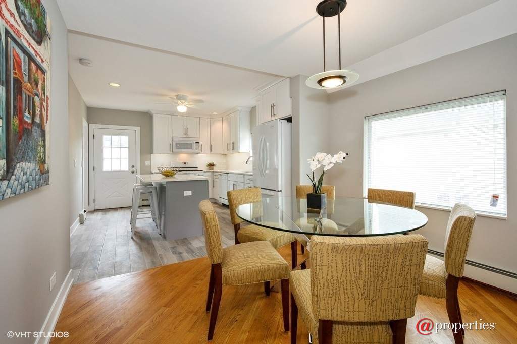 4026 N Kenneth Avenue #1 Chicago, Illinois 60641 - Dining Room