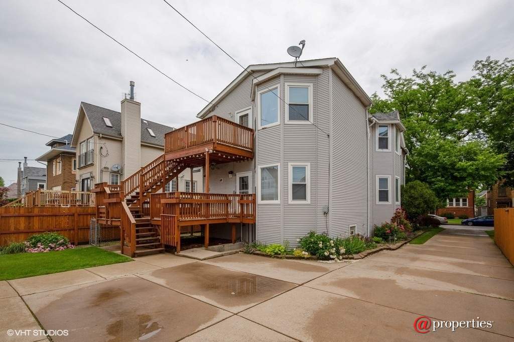 4026 N Kenneth Avenue #1 Chicago, Illinois 60641 - Rear View & Private Driveway