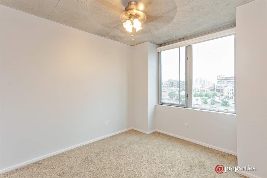 659 W Randolph Street #410 Chicago, Illinois 60661 - Bedroom