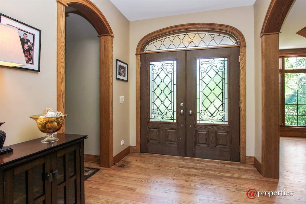 2 Saddle Ridge Court Hawthorn Woods, Illinois 60047 - Foyer