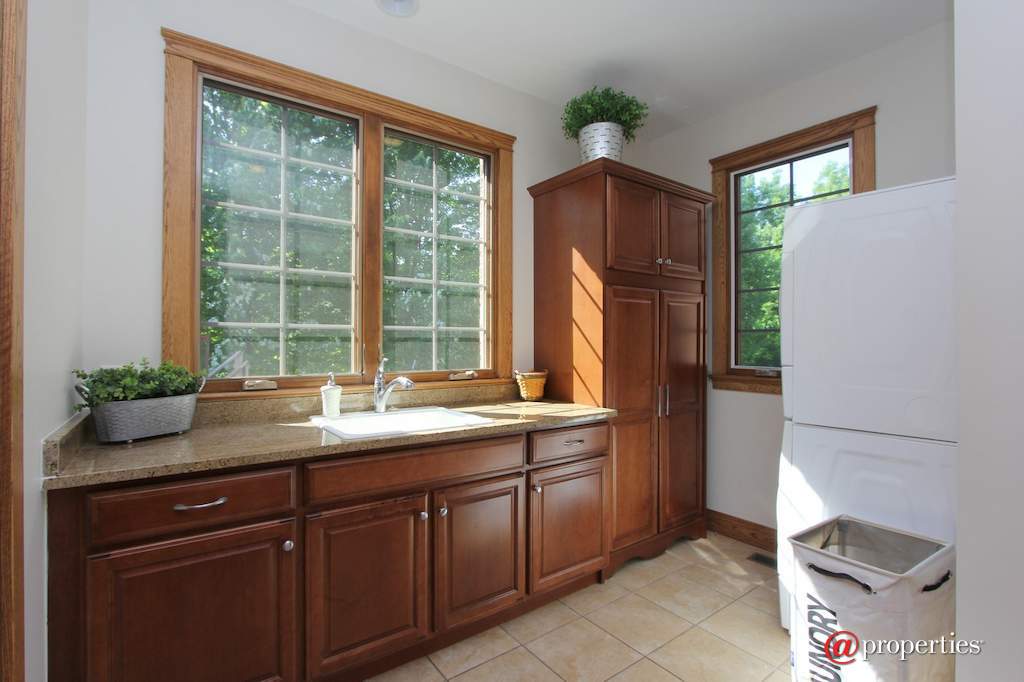 2 Saddle Ridge Court Hawthorn Woods, Illinois 60047 - Laundry Room