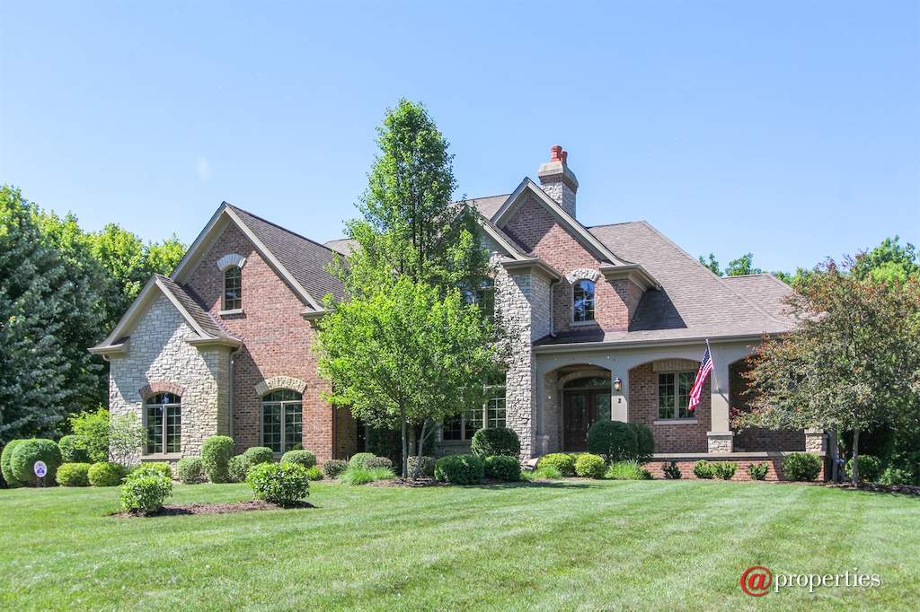 2 Saddle Ridge Court Hawthorn Woods, Illinois 60047 - Front View