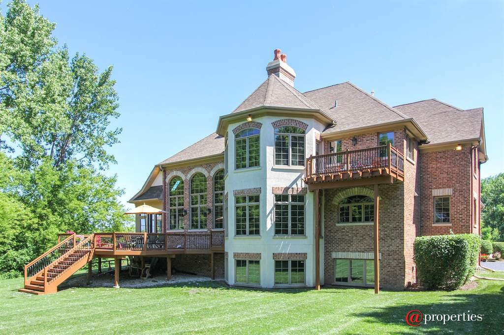 2 Saddle Ridge Court Hawthorn Woods, Illinois 60047 - Rear View