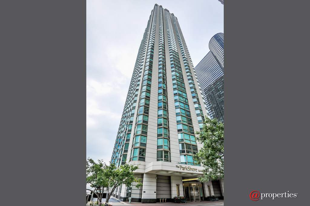 195 N Harbor Drive #1509 Chicago, Illinois 60601 - Image 0