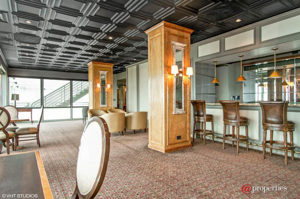 195 N Harbor Drive #1509 Chicago, Illinois 60601 - Library - Party Room 2