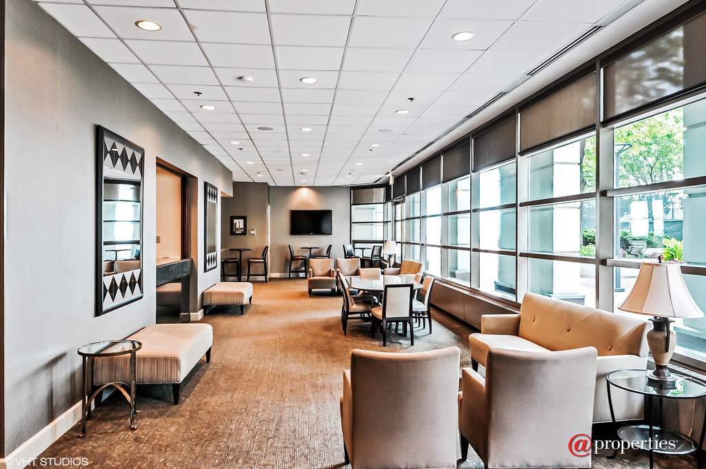 195 N Harbor Drive #1509 Chicago, Illinois 60601 - Club Room - Party Room 1