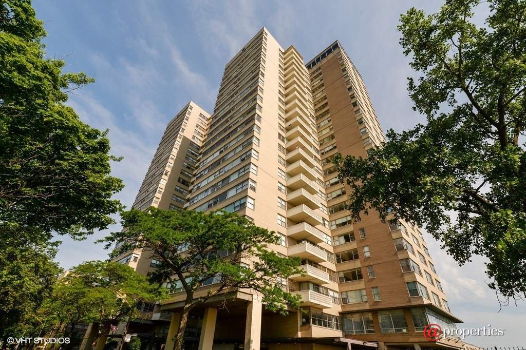 6301 N Sheridan Road #6B Chicago, Illinois 60660 - Front View