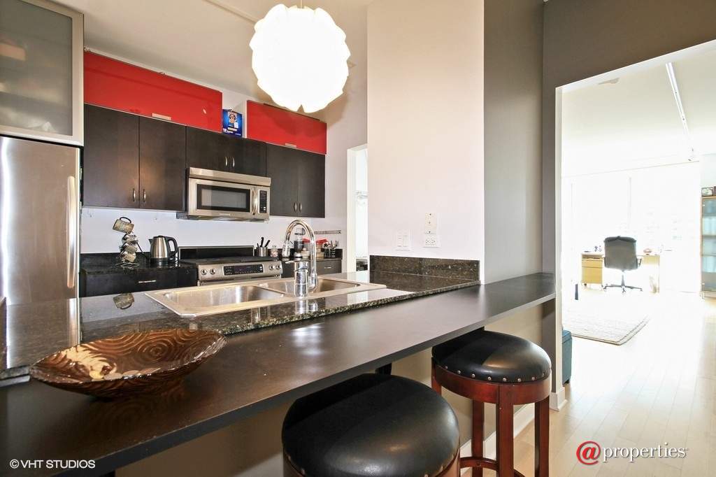 8 E Randolph Street #2802 Chicago, Illinois 60601 - Kitchen