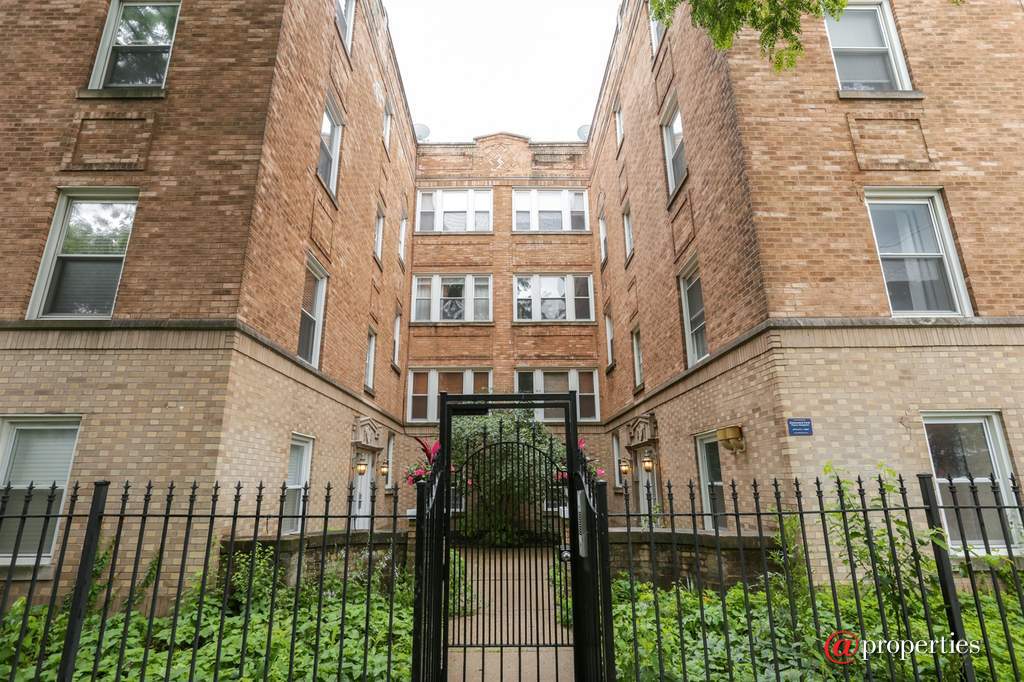 3709 W Altgeld Street #1 Chicago, Illinois 60647 - Front View