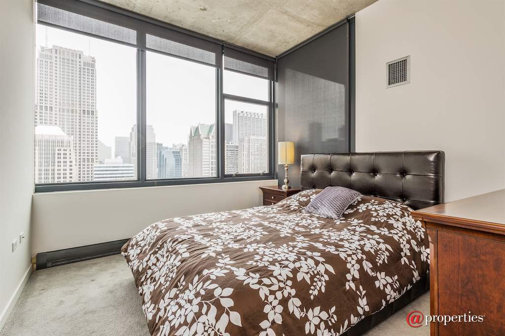 235 W Van Buren Street #4001 Chicago, Illinois 60607 - Bedroom