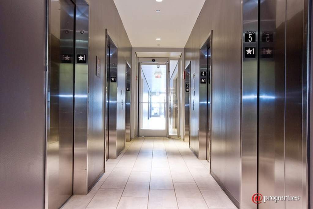 235 W Van Buren Street #4001 Chicago, Illinois 60607 - Image 18