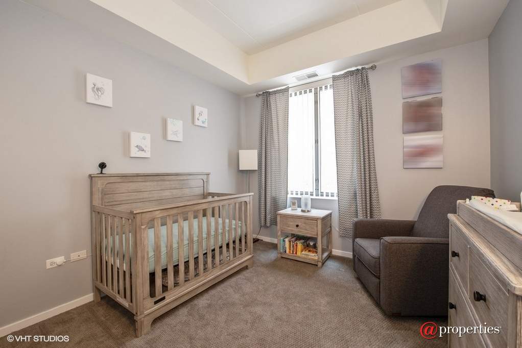 1422 N La Salle Drive #203 Chicago, Illinois 60610 - 2nd Bedroom