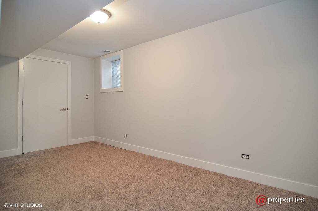 2835 N Avers Avenue Chicago, Illinois 60618 - 4th Bedroom