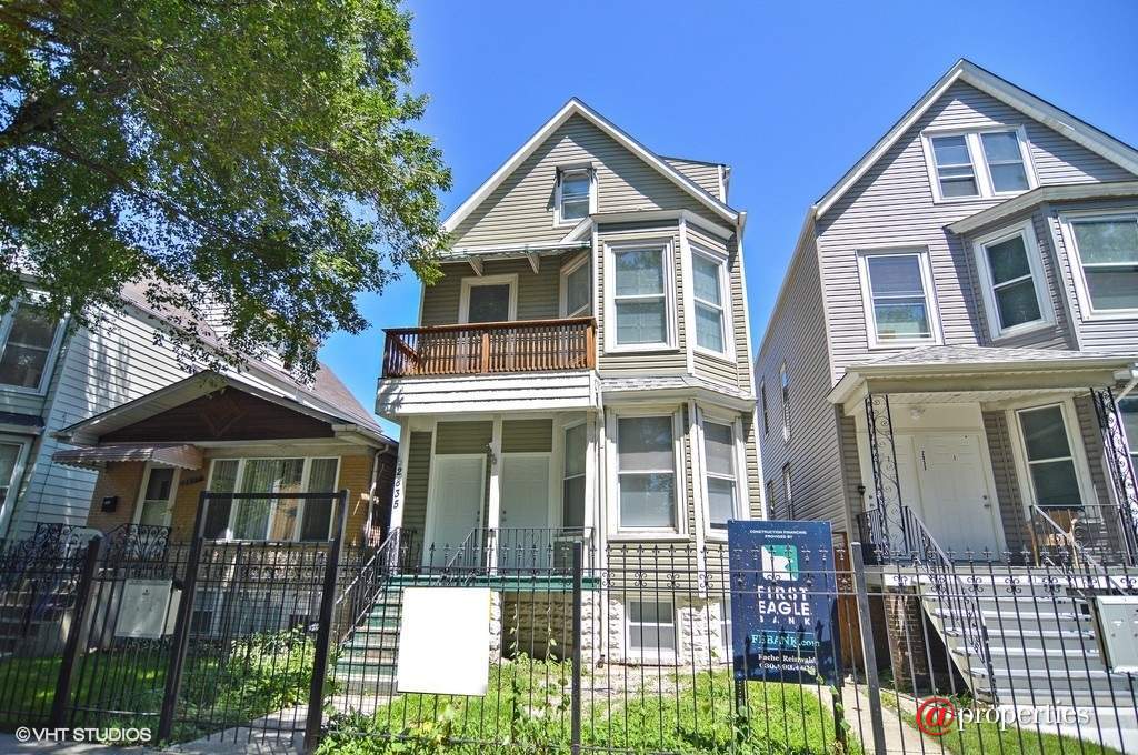 2835 N Avers Avenue Chicago, Illinois 60618 - Front View
