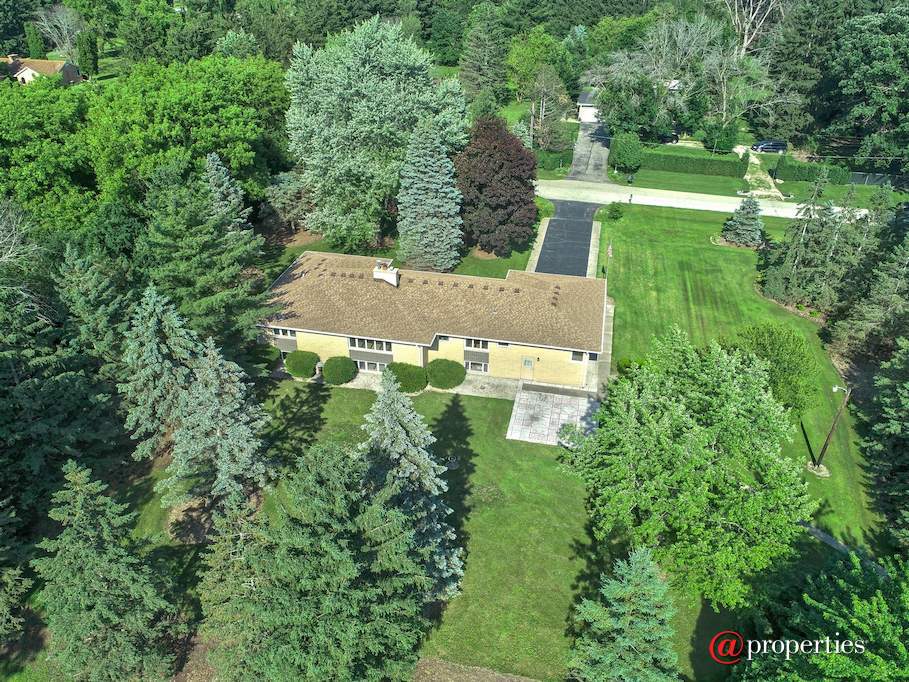 1255 Benson Lane Green Oaks, Illinois 60048 - Aerial View