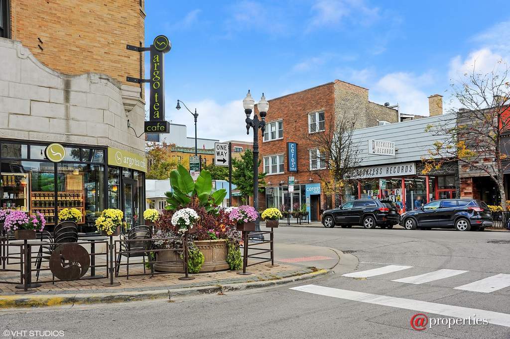 1034 W Oakdale Avenue #1 Chicago, Illinois 60657 - Image 21