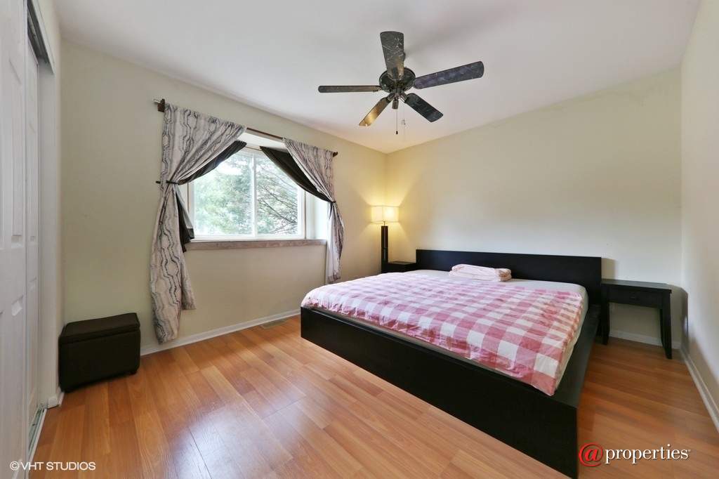 530 Springhill Circle Naperville, Illinois 60563 - Bedroom