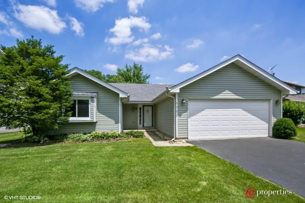 530 Springhill Circle Naperville, Illinois 60563 - Front View